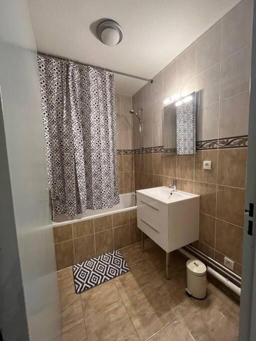 Charmant T2 + Parking Et Balcon Appartement Straatsburg Buitenkant foto